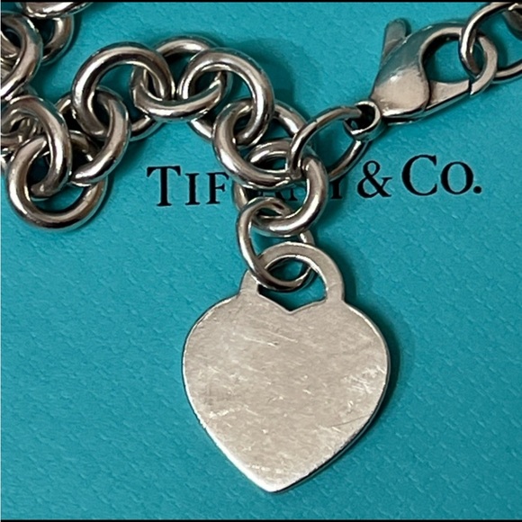 Tiffany & Co. Please Return To Tiffany & Co. New York Silver Heart Tag Bracelet - Picture 11 of 17